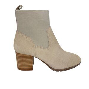 Violet & Red Loaded Elastic Knit Cuff Bootie Women's 6.5M Beige NWOB Small Flaws